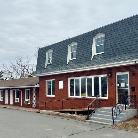 Summerside Motel&Cottages Exteriör bild