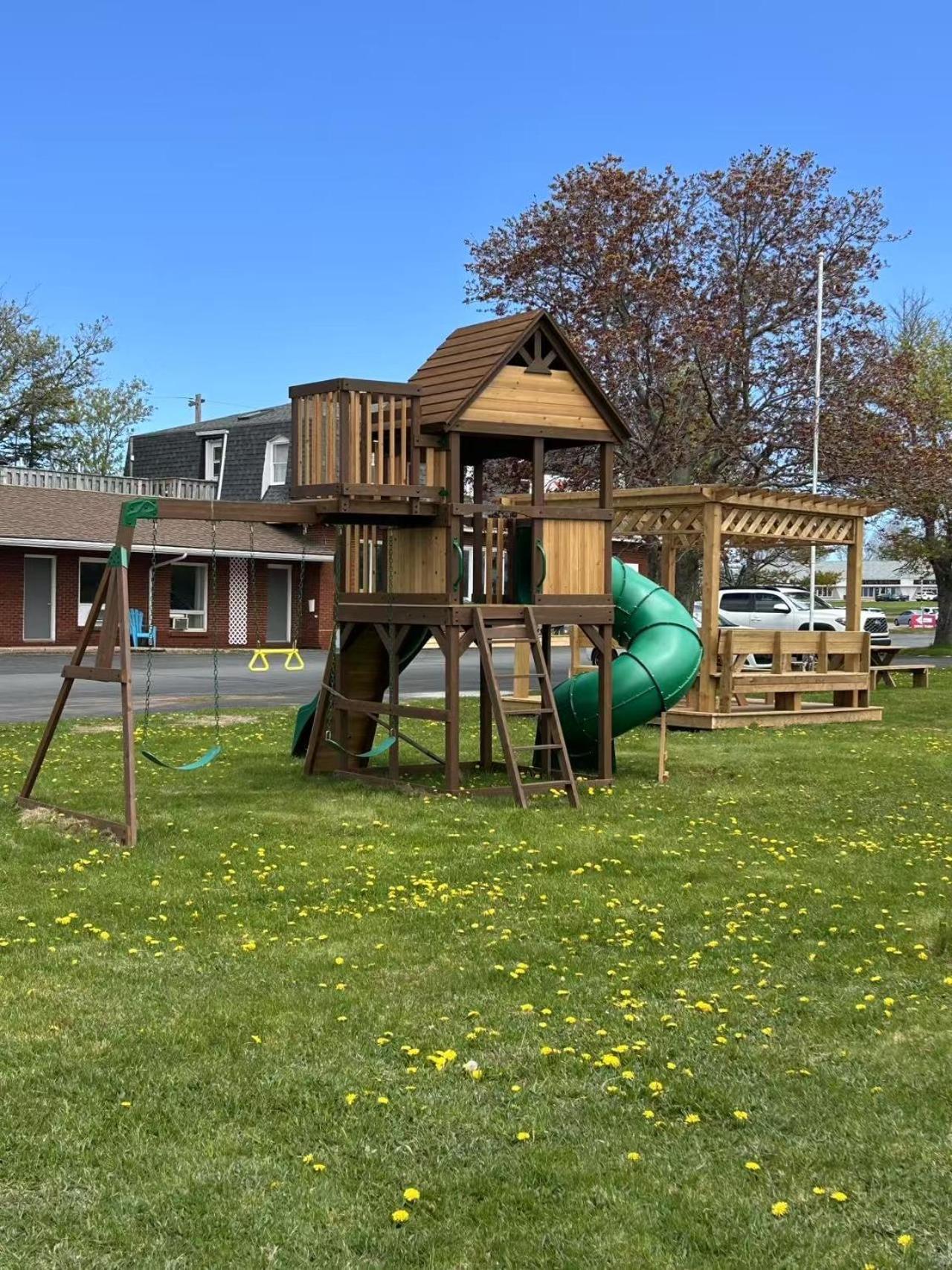 Summerside Motel&Cottages Exteriör bild